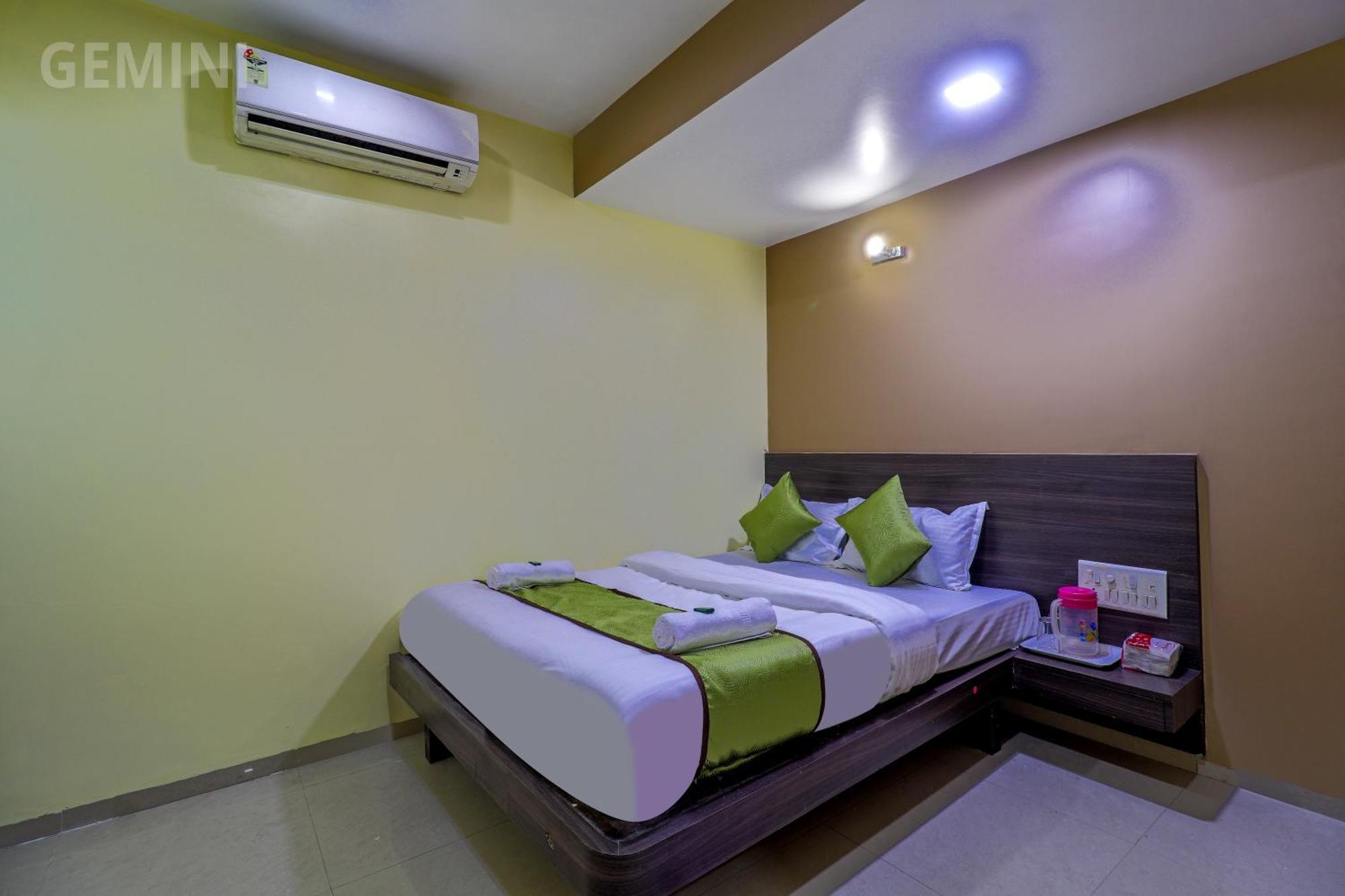 Hotel Gemini Bombay Esterno foto