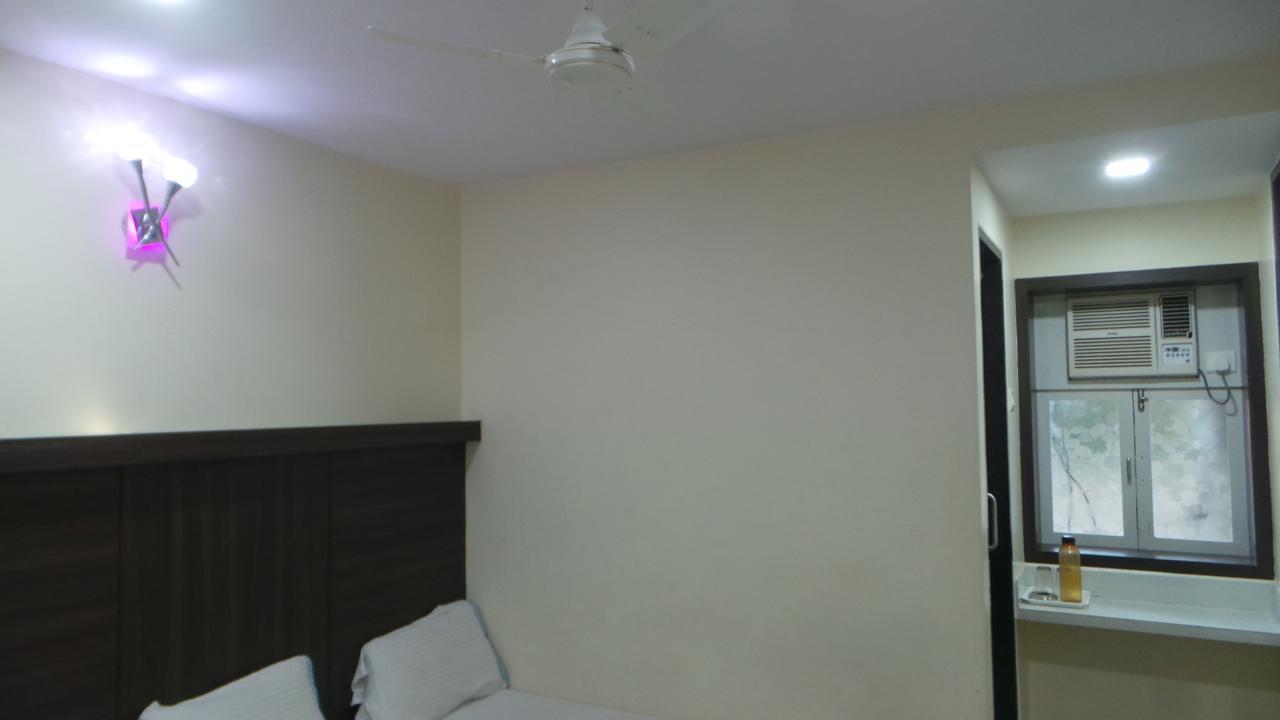 Hotel Gemini Bombay Esterno foto