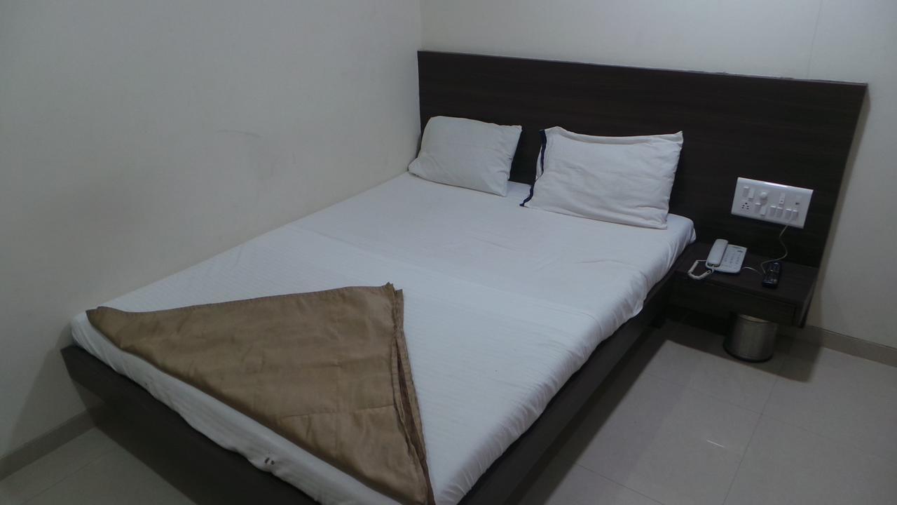 Hotel Gemini Bombay Esterno foto